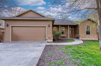 212 Waikakaaua Dr, Bastrop, TX 78602