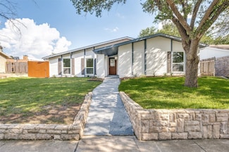 3126 Windsor Rd, Carrollton, TX 75007
