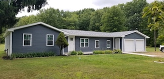 68 Kinsman Rd, Greenville, PA 16125
