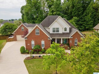 6603 Hampton Bend Cir SE, Owens Cross Roads, AL 35763