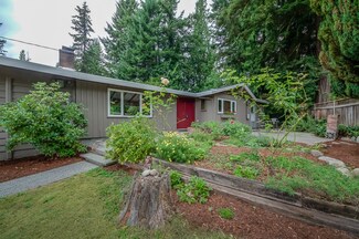 3522 NE 187th St, Lake Forest Park, WA 98155