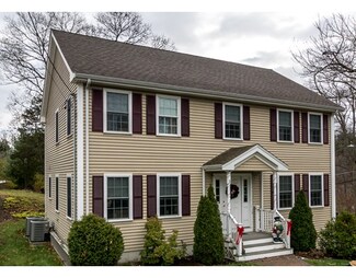 5 Cedarcroft Ln, Waltham, MA 02451