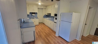 500 4th Ave E, Oneonta, AL 35121