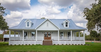 1255 Cr 260 Rd, Hallettsville, TX 77964