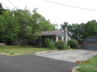 146 Village St, Concord, NH 03303