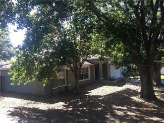15854 Hidden Lake Cir, Clermont, FL 34711