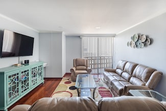 2016 Main St Unit 904, Houston, TX 77002