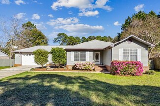1514 Bay Woods Rd, Gulf Breeze, FL 32563