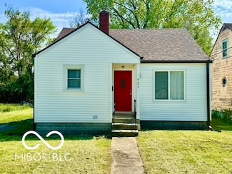 711 W 24th St, Anderson, IN 46016
