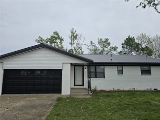 105 SE 14th St, Bentonville, AR 72712