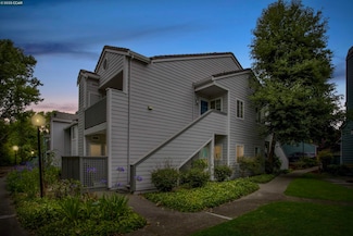 207 Dursey Dr, Pinole, CA 94564
