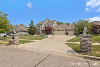 3669 Maplebrook Dr NW, Grand Rapids, MI 49534