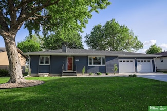 1604 Harre Ln, York, NE 68467