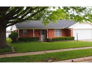 8101 S Youngs Blvd, Oklahoma City, OK 73159