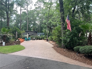 35 Arrow Rd, Hilton Head Island, SC 29928