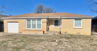 1200 E Gardena St, Ada, OK 74820