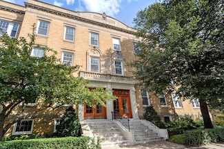 132 Sewall Ave Unit C, Brookline, MA 02446