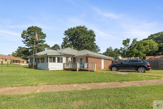 2201 Oaklawn Dr, Texarkana, TX 75501