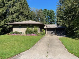 119 Valley View Dr, Edinboro, PA 16412