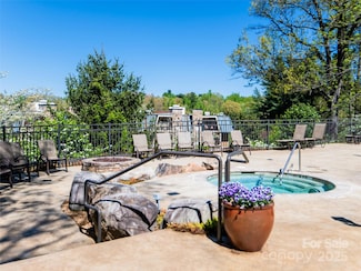 120 Bowling Park Rd, Asheville, NC 28803