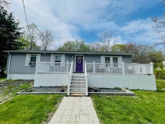 99 Riley Rd, New Windsor, NY 12553
