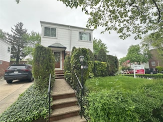 6759 197th St, Fresh Meadows, NY 11365