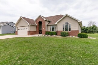 510 Arthur Dr, Roland, IA 50236