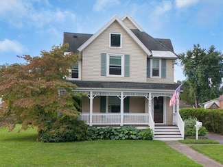 426 W Miller St, Newark, NY 14513