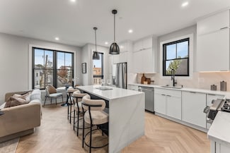 106 Moore St Unit PH6, Boston, MA 02128