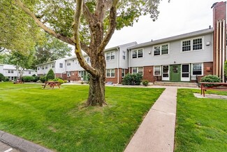 80 Brush Hill Ave Unit 16, West Springfield, MA 01089