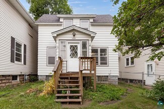 2965 Devonshire St, Duluth, MN 55806