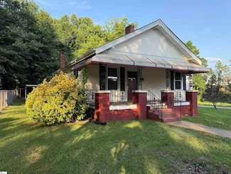 18 School St, Travelers Rest, SC 29690