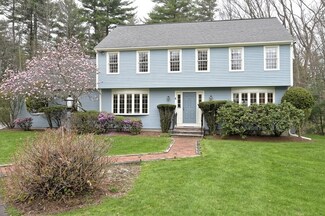 4 Claudette Cir, Framingham, MA 01701