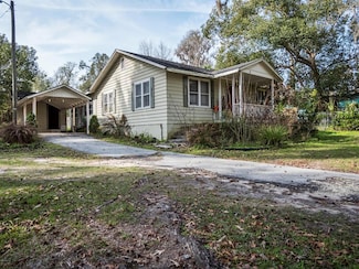 5930 NW 191st Lane Rd, Reddick, FL 32686