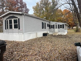 1085 Spring Bay Rd Unit 148, East Peoria, IL 61611