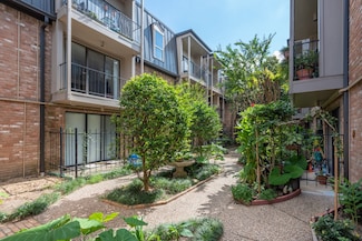 2400 N Braeswood Blvd Unit 220, Houston, TX 77030