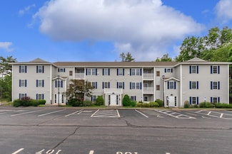 4 Crestview Cir Unit 106, Londonderry, NH 03053