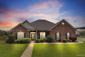 1809 Riverton Dr, Prattville, AL 36066