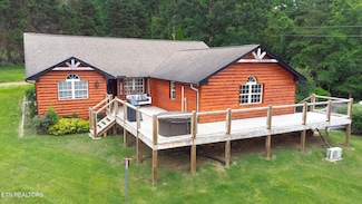 3307 Valley High Rd, Sevierville, TN 37862