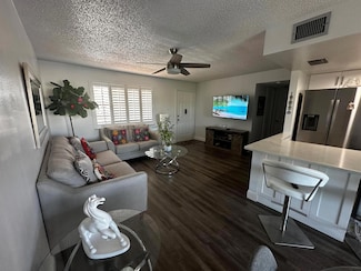 4668 Oak Terrace Dr, Greenacres, FL 33463