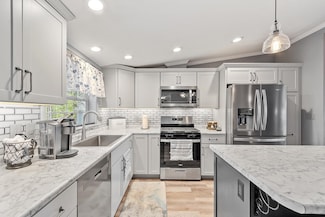 14 Eric Ave, Nashua, NH 03062