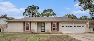 2420 Monterrey St, Arlington, TX 76015