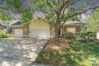 3601 S Genevieve Ave, Sioux Falls, SD 57103