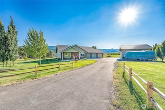4266 Jim Smith Rd, Wenatchee, WA 98801