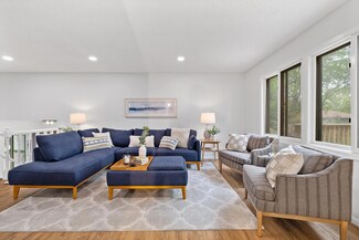 2605 Ridge Ln, New Brighton, MN 55112