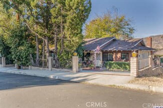 8437 Cora St, Sunland, CA 91040