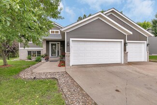 928 Sundance Ct, Sartell, MN 56377
