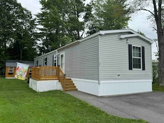 14 Americana Dr, Concord, NH 03303