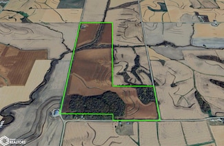 2704 Mockingbird Ave, Exira, IA 50076