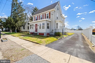 319 Crown Point Rd, West Deptford, NJ 08086
